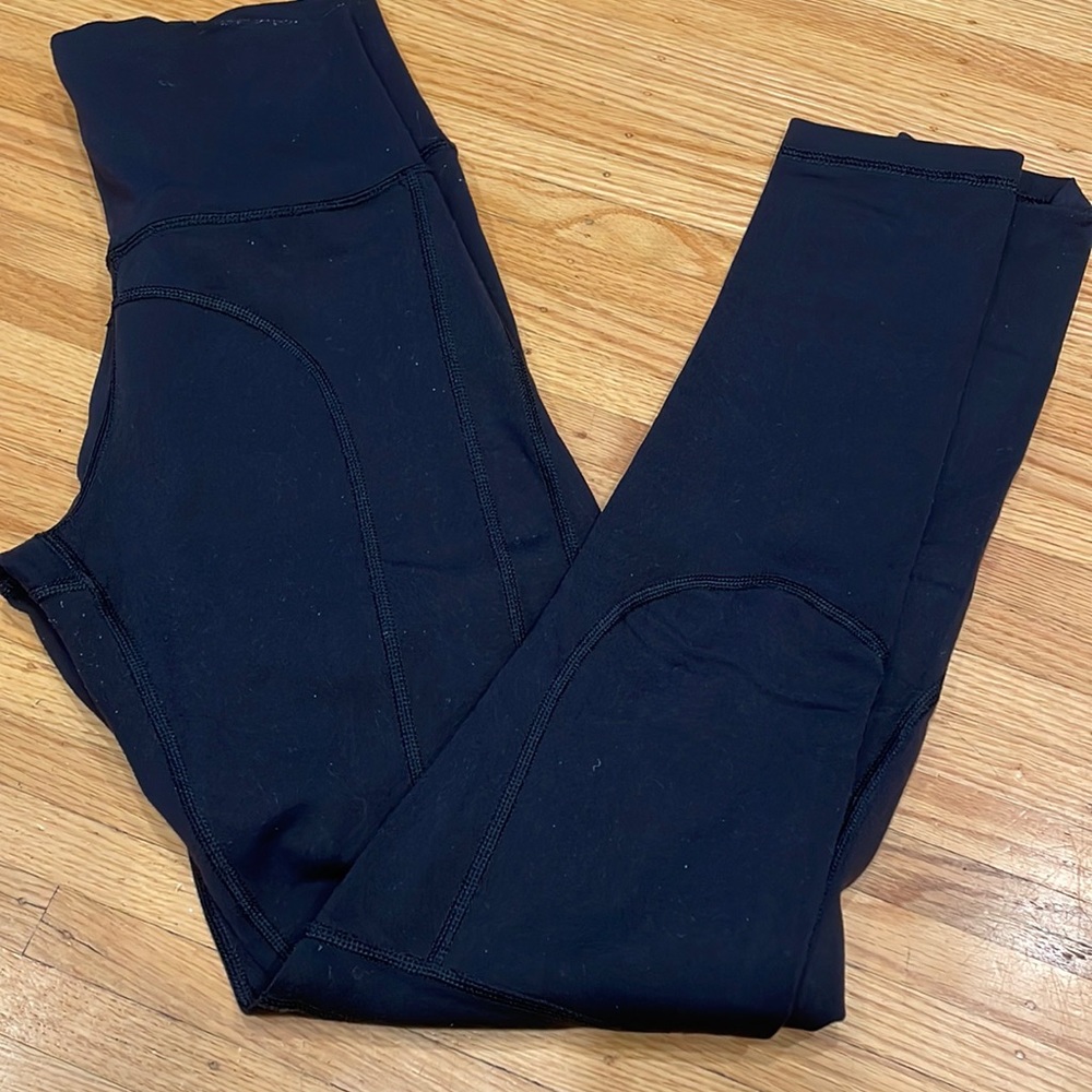 TNA tech leggings